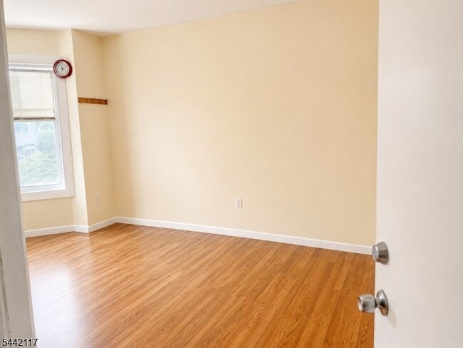 Photo - 316 Clifton Ave