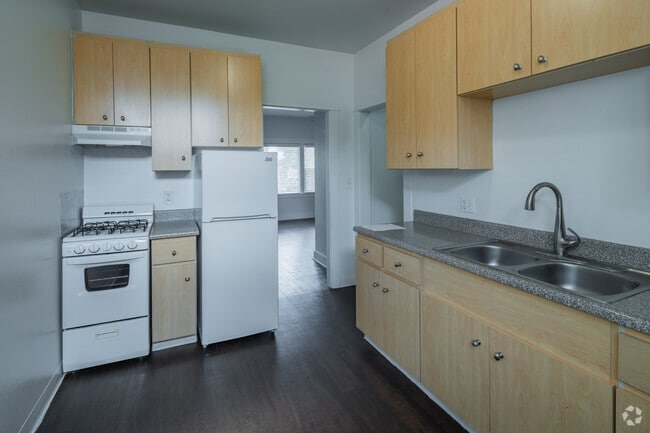 1720 E 1st St Long Beach, CA 90802 - 1720 E. 1st St