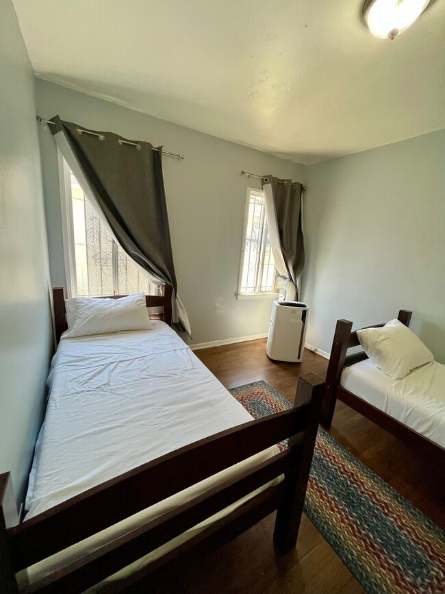 937 Maple St Unidad B