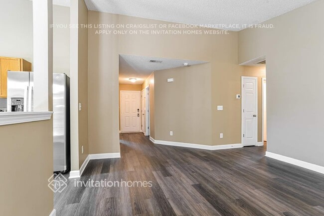 Photo - 843 Anchor Way NE