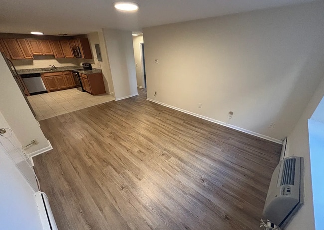 Building Photo - 91 Stedman St Unit 11A Rental