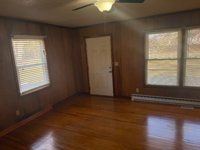 Photo - 3733 Wakefield Ln