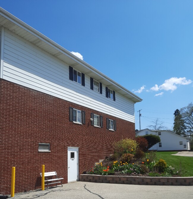 Photo - 114 Stimpson St