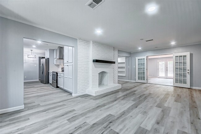 Photo - 5122 W Bellfort Ave