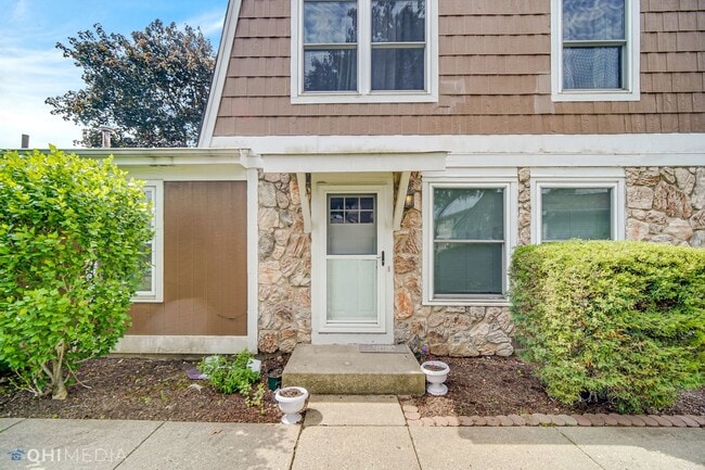 Photo - 225 Sunset Ct