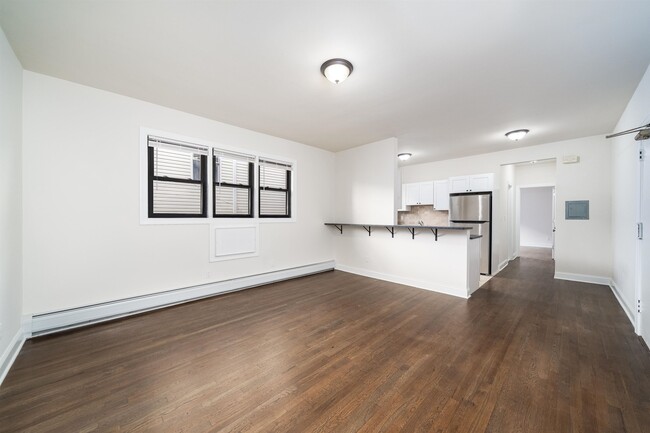 Building Photo - 119 Terrace Ave Unit 2