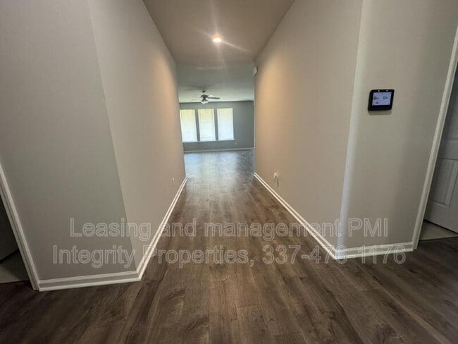 Photo - 204 Verger Dr