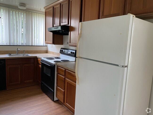 Building Photo - 307 Potter Ave Unit Lower Rental