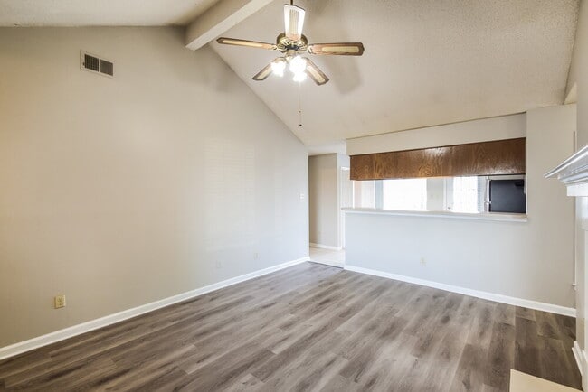 Photo - 6991 Raleigh Lagrange Rd