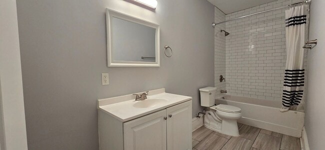 Photo - 2146-2148 Victor St. Unit 2146 1st Flr