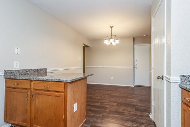 Photo - 2745 Briscoe Dr