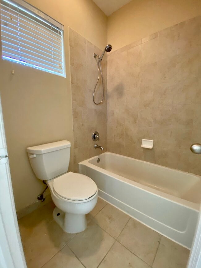 Photo - 3538 NW 29th Ct