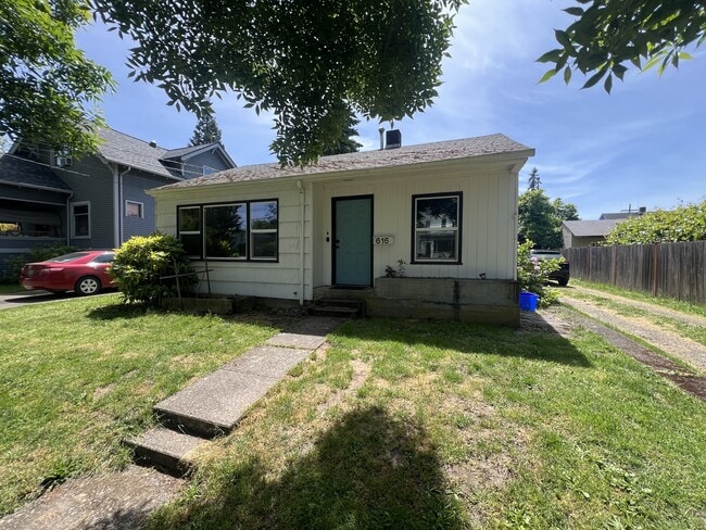 Photo - 616 SE 5th Ave