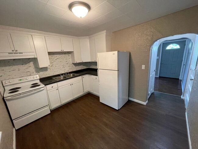 Photo - 1217 Patterson St