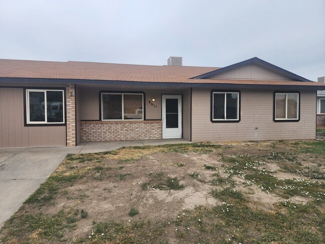 Building Photo - 461 Seckel St Rental