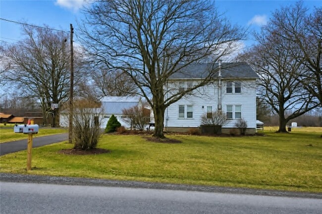 Photo - 1084 Yale Farm Rd