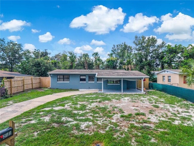 Photo - 211 Woodmere Blvd