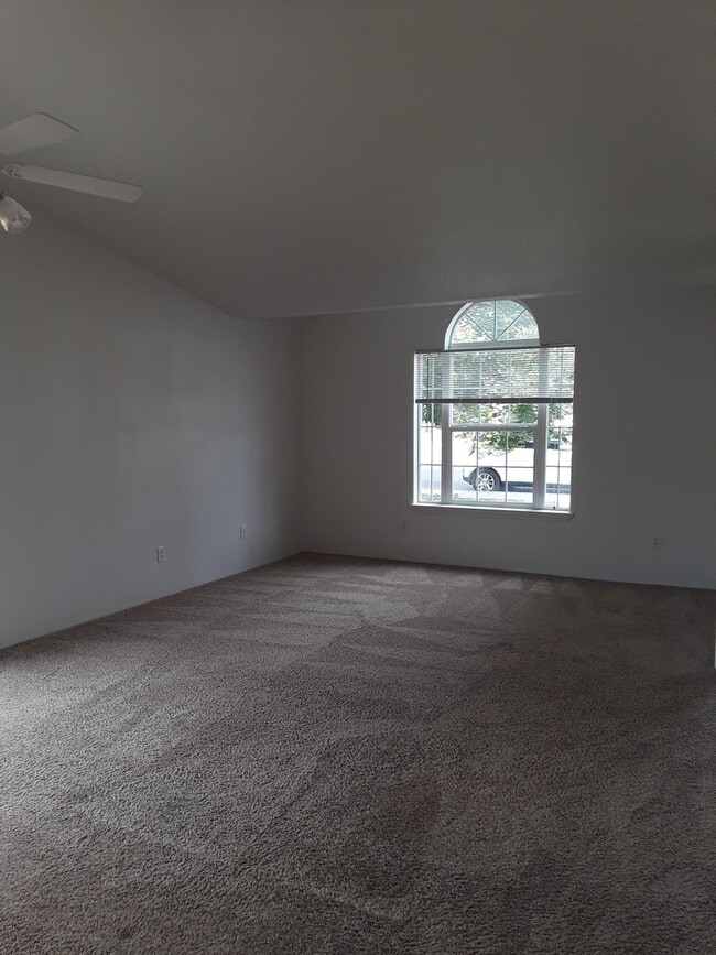 Photo - Cute Duplex Prineville