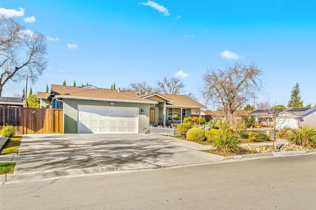 Photo - 5825 Laguna Seca Way