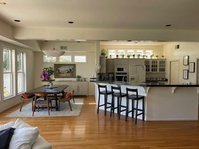 Photo - Spacious 5 bedroom home in Coronado's Village