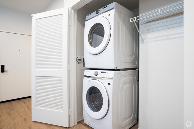 Full Size Washer and Dryer