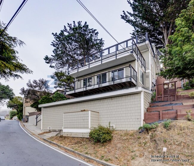 Photo - 822 Humboldt Rd