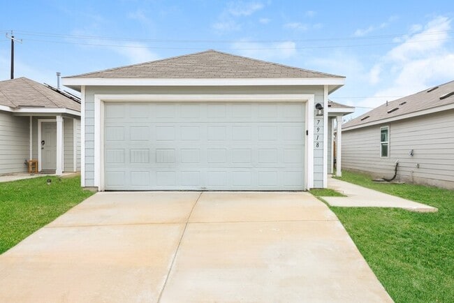 Building Photo - 7918 Serro Medina