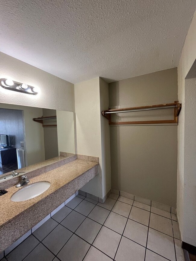 Photo - Cozy Studio Apartment in East Nashville......