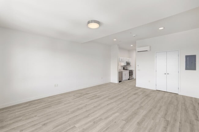 Photo - 375 North Avenue -Sunset House