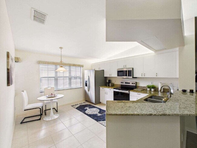 Photo - Furnished Seasonal or Annual Rental in Pip... Unit 201