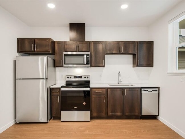 Photo - Fremont St Apartments
