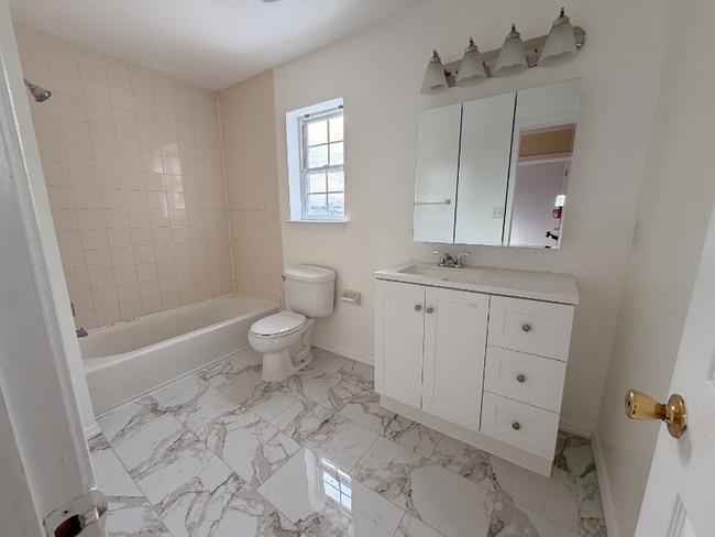 Photo - 219 Mary Lou Ave Unit 2F