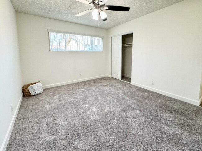 Photo - 1339-1349 Grace St