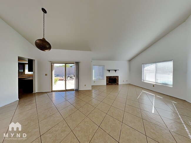 Photo - 10037 E Stella Rd