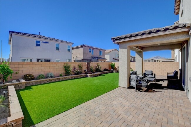 Photo - 871 Benning St