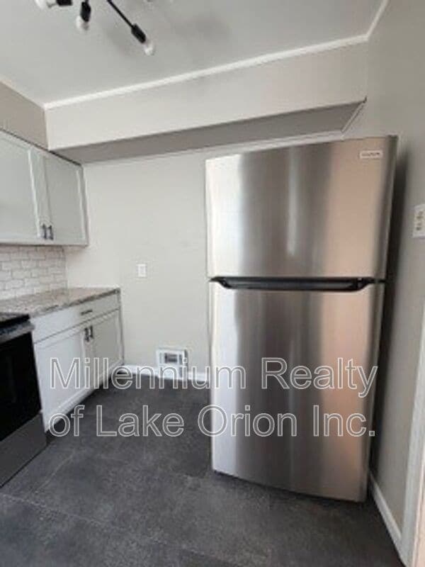 Photo - 611 E Madison Ave