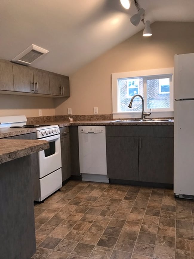 Building Photo - 3636 Wallingford Ave N Unit A