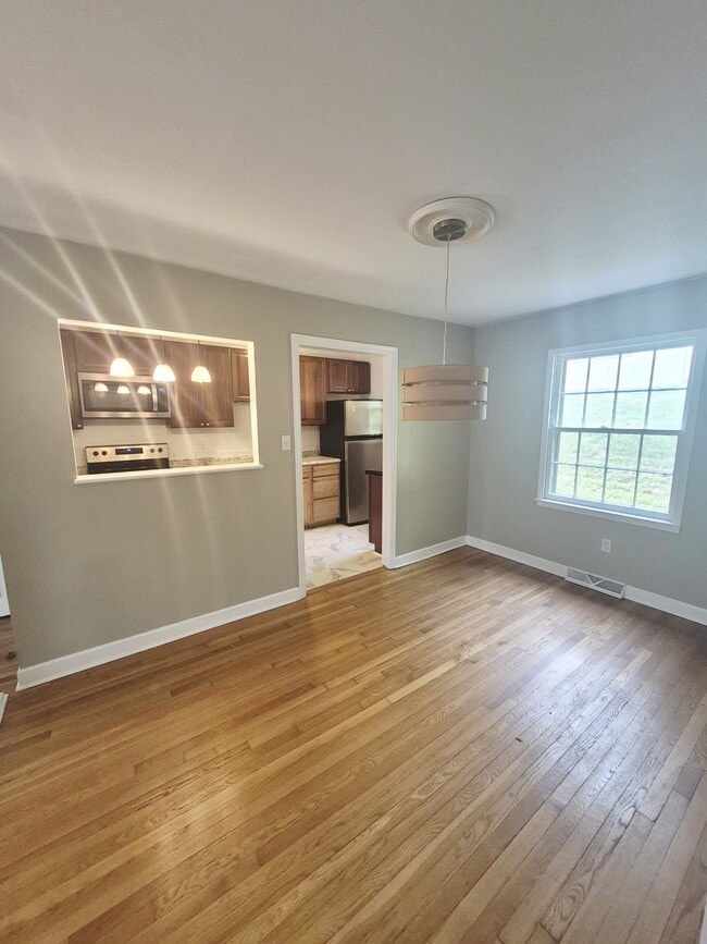 Photo - 2404 Barracks Ct
