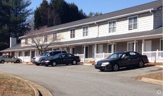 Building Photo - Vineyard Brook Apartments