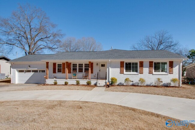 Photo - 8129 Hickory Hill Ln SE