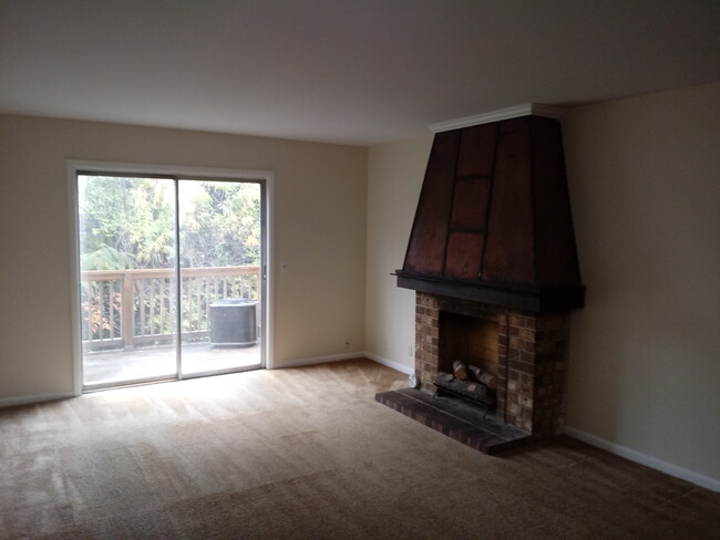 Photo - 2116 Hobbs Rd Condo Unit L-2