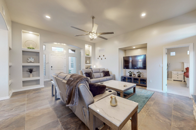 Building Photo - 6620 Agave Verde Way NE Rental