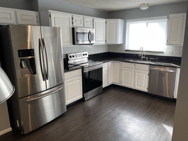 Photo - 3041 Bloomsbury Dr