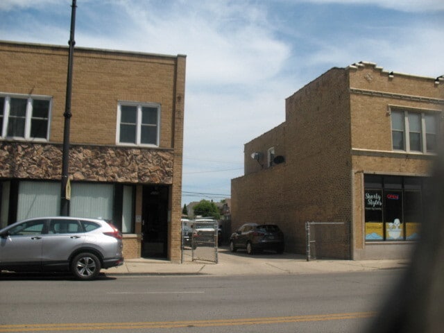 Photo - 6046 W Irving Park Rd