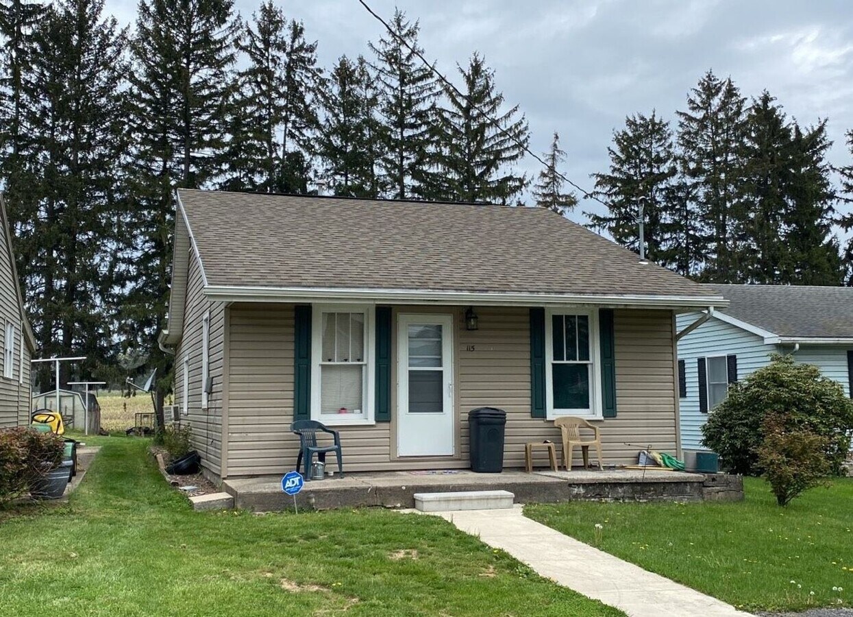 1 bedroom and 1 bathroom single-family home - 1 bedroom and 1 bathroom single-family home