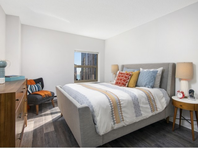 Photo - 912 N State St