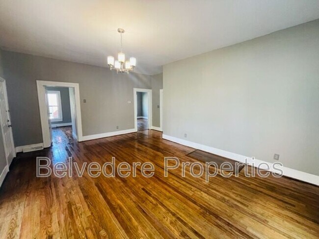 Photo - 211 W 7th Ave