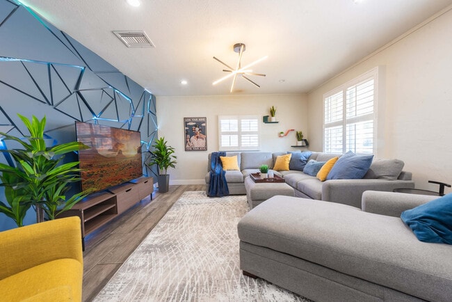 Photo - 3502 E Crocus Dr Unidad ID1244941P