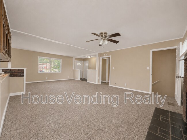Photo - 6204 Trailhead Cir