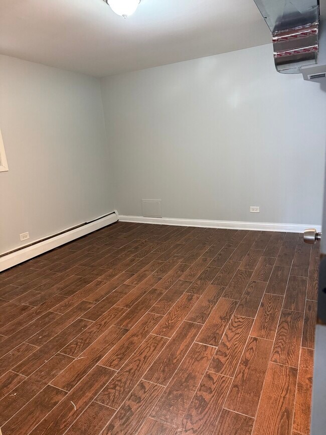 Photo - 1648 N McVicker Ave